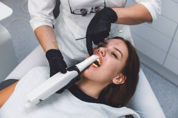 Best Emergency Dental Care for Broken or Chipped Teeth in Falcon Heights, MN